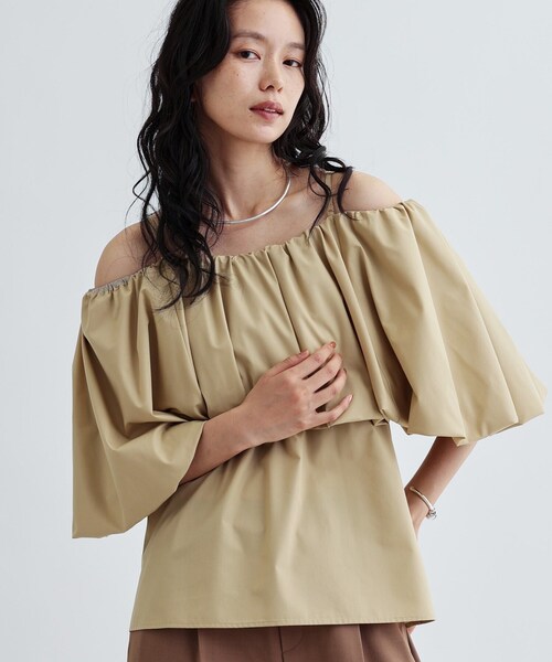 GALLEST（ギャレスト）の「ボリュームオフショルブラウス（シャツ/ブラウス・レディース・ホワイト/グリーン/ベージュ/ブラック・38）」の22枚目の写真