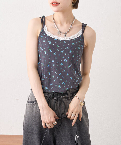 w closet（ダブルクローゼット）の「小花レースキャミ（キャミソール・レディース・アイボリー/チャコールグレー/グレー・FREE）」の22枚目の写真