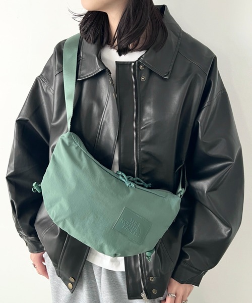 THE NORTH FACE(ザノースフェイス)の「THE NORTH FACE(ザ・ノースフェイス)/ショルダーバッグ クロス ボディバッグ 斜めがけ/W NEVER STOP CROSSBODY(ショルダーバッグ・レディース・カーキ/ブラック/グレイッシュベージュ・FREE)」の20枚目の写真