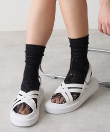 軽量厚底 クロスデザイン ストラップサンダル