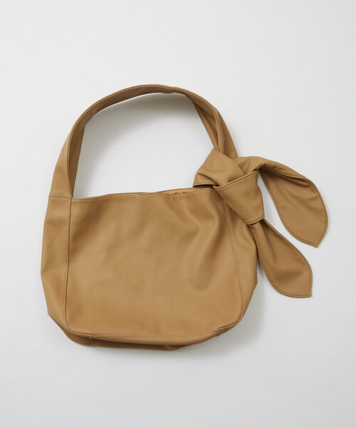 mline(エムライン)の「loti BIG結び目BAG(トートバッグ・レディース・ベージュ/ブラック・FREE)」の10枚目の写真