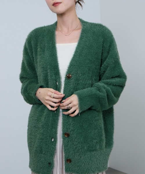 NAVY（ネイビー）の「ふわふわした柔らかな肌さわりのフェザーヤーンロングカーディガン（カーディガン/ボレロ・レディース・グリーン/ベージュ/オレンジ/チャコールグレー・FREE）」の13枚目の写真