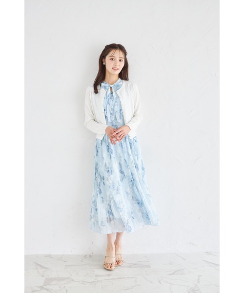 tocco closet(トッコ クローゼット)の「クリアビジュー釦カーディガン(Tシャツ/カットソー・レディース・ブラック/ピンクベージュ/オフホワイト/ブルー・M)」の5枚目の写真