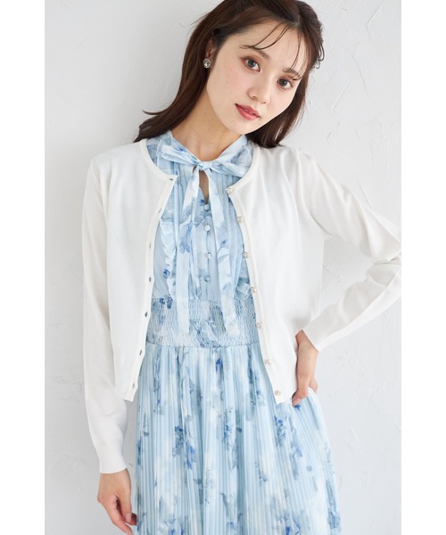tocco closet(トッコ クローゼット)の「クリアビジュー釦カーディガン(Tシャツ/カットソー・レディース・ブラック/ピンクベージュ/オフホワイト/ブルー・M)」の8枚目の写真