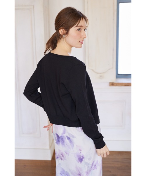 tocco closet(トッコ クローゼット)の「クリアビジュー釦カーディガン(Tシャツ/カットソー・レディース・ブラック/ピンクベージュ/オフホワイト/ブルー・M)」の15枚目の写真