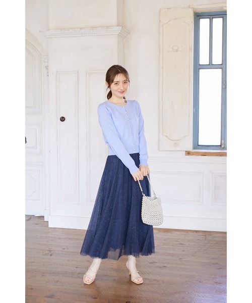 tocco closet(トッコ クローゼット)の「クリアビジュー釦カーディガン(Tシャツ/カットソー・レディース・ブラック/ピンクベージュ/オフホワイト/ブルー・M)」の16枚目の写真