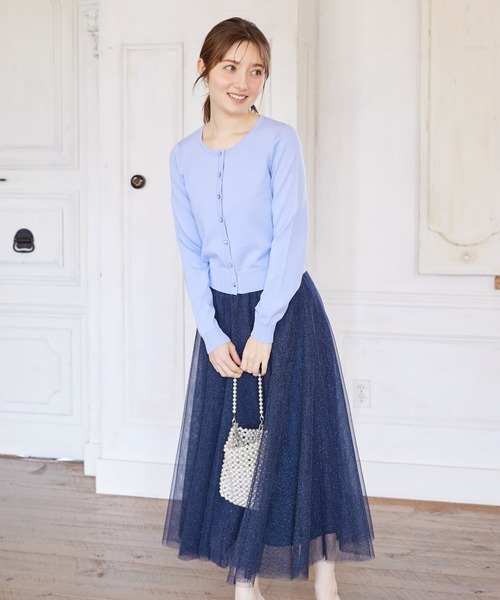 tocco closet(トッコ クローゼット)の「クリアビジュー釦カーディガン(Tシャツ/カットソー・レディース・ブラック/ピンクベージュ/オフホワイト/ブルー・M)」の17枚目の写真