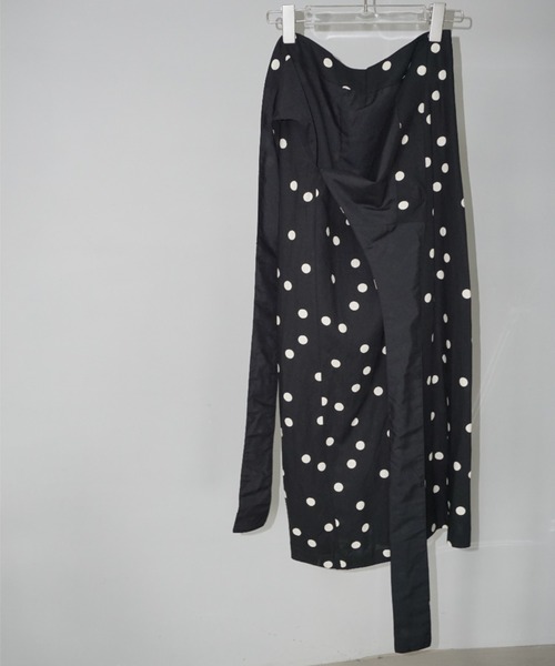 chuclla（チュクラ）の「【LONSLAN】リネン混 ウエストリボン ドットスカート CHLONW25s059（スカート・レディース・ブラック・S/M/L）」の20枚目の写真