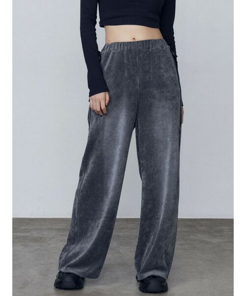 EMODA(エモダ)の「サイドリボンベロアパンツ(その他パンツ・レディース・グレー/ブラック・FREE)」の4枚目の写真