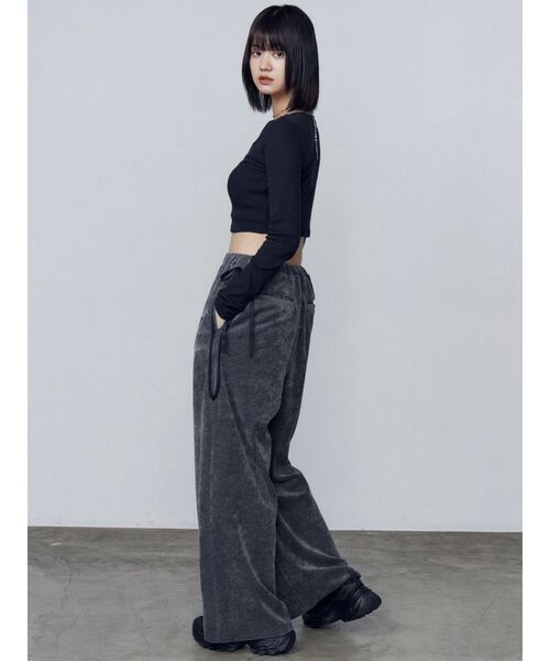 EMODA(エモダ)の「サイドリボンベロアパンツ(その他パンツ・レディース・グレー/ブラック・FREE)」の6枚目の写真