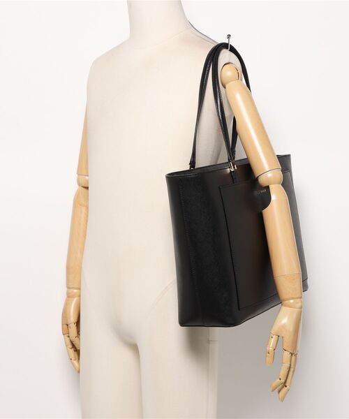 COLE HAAN（コールハーン）の「ザエリーゼサフィアーノトート womens（トートバッグ・レディース・ブラック・OSFA）」の5枚目の写真