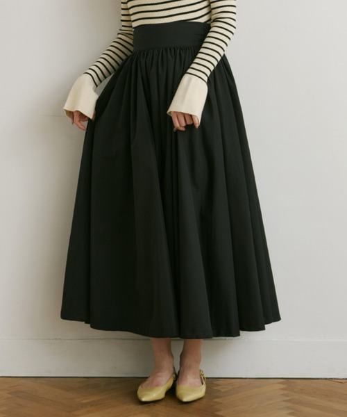 Olu.(オルドット)の「サーキュラースカート(スカート・レディース・ベージュ/ブラック・0/1)」の9枚目の写真