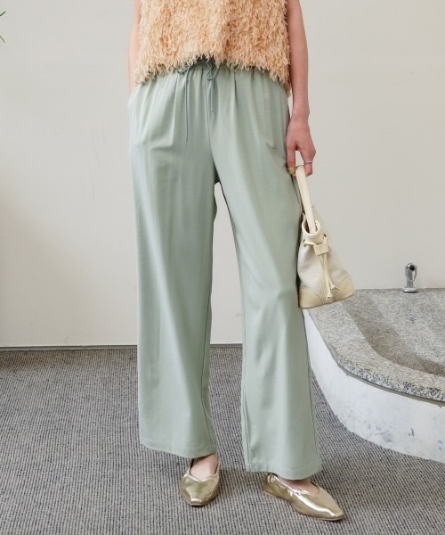 Bab(バブ)の「【S・M・Lサイズ展開】すっきりリラクシーパンツ(その他パンツ・レディース・ブラック/ライトグリーン/ベージュ・MEDIUM/SMALL)」の3枚目の写真