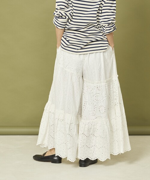 Freada（フリーダ）の「Freada/フリーダ レース ティアード ギャザー パンツ（その他パンツ・レディース・ホワイト/ブラック・ﾌﾘ-）」の4枚目の写真