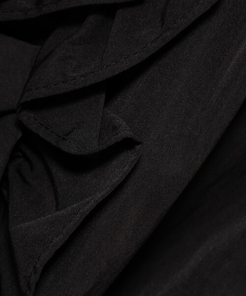 CAROLINA GLASER（カロリナ グレイサー）の「フリルロングコート（その他アウター・レディース・サックスブルー/ブラック・MEDIUM/SMALL）」の5枚目の写真