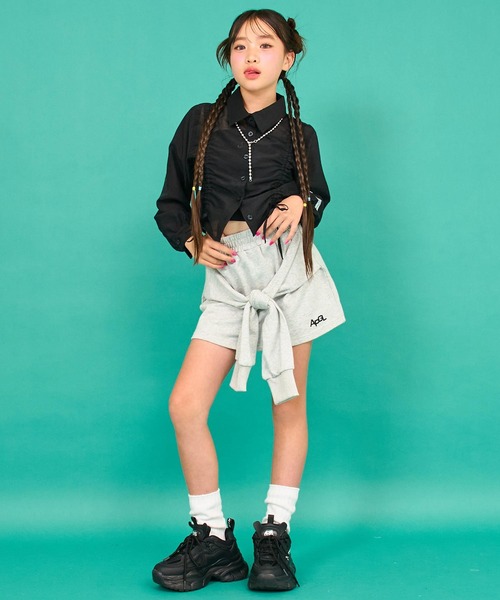 ANAP GiRL(アナップガール)の「シャーリング シアー デザイン クロップド シャツ(シャツ/ブラウス・キッズ・ホワイト/ホワイト×ブラック/ブラック/サックスブルー・S/M/XS)」の10枚目の写真