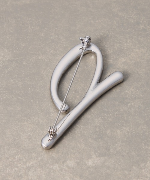 COLLAGE GALLARDAGALANTE（コラージュガリャルダガランテ）の「PAPILLONNER/Pロゴブローチ（ブローチ/コサージュ・レディース・シルバー/ゴールド・FREE）」の5枚目の写真