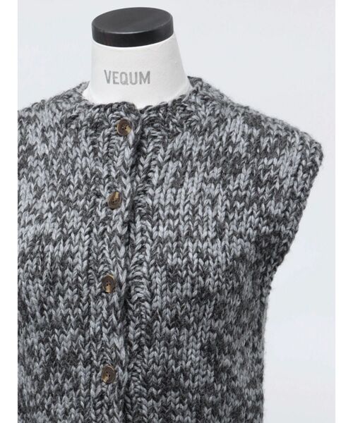 VEQUM（VEQUM）の「【VEQUM】HAND MIX KNIT VEST（ベスト・レディース・グレー/ブラウン・FREE）」の5枚目の写真