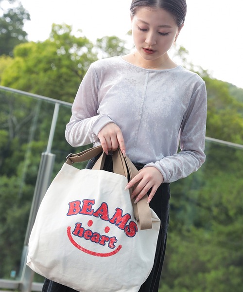 BEAMS HEART(ビームスハート)の「【7/9値下げ】スマイル カスレロゴ バッグ(A4サイズ収納可能)(トートバッグ・レディース・グレー/オリーブ/ホワイト系その他5/ブラウン系その他・ONE SIZE)」の5枚目の写真