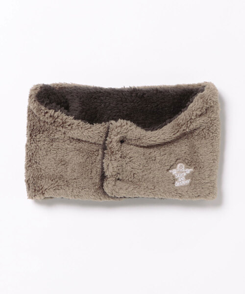 THRASHER（スラッシャー）の「THRASHER/スラッシャー ネックウォーマー MAG LABEL 前開きファー 25TH-K52（ネックウォーマー/スヌード・メンズ・ブラック/ベージュ/ホワイト・FREE）」の3枚目の写真