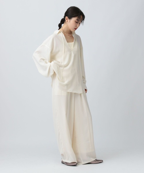 LEPSIM(レプシィム)の「マルチメリットスキッパーシャツ 582342(シャツ/ブラウス・レディース・チャコールグレー/アイボリー/ブラウン・FREE)」の14枚目の写真