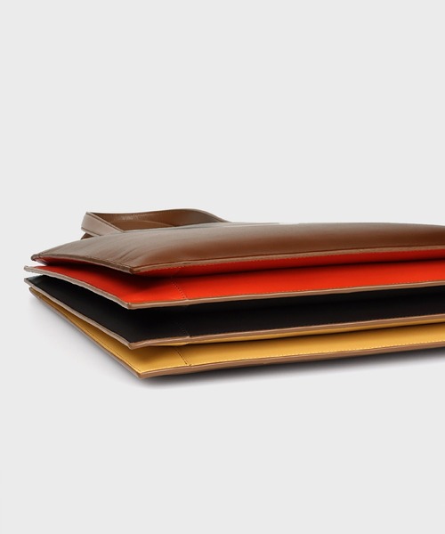 Paul Smith(ポールスミス)の「コンサティーナ AW25 トートバッグ【553432 N111T】(トートバッグ・メンズ・ブラック/ブラウン・FREE)」の11枚目の写真