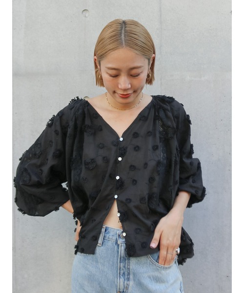 Ungrid（アングリッド）の「スリーブボリュームジャカードブラウス（シャツ/ブラウス・レディース・グリーン/ブラック/オフホワイト・FREE）」の5枚目の写真