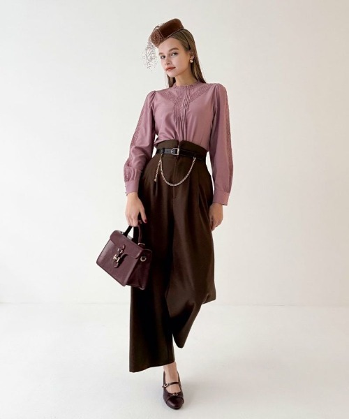 an another angelus（アンアナザーアンジェラス）の「【セットアップ対応/2サイズ展開】チェーンベルト付きハイウエストパンツ（その他パンツ・レディース・グレー/ブラウン・1/2）」の16枚目の写真