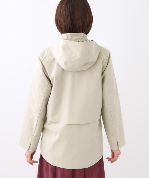 Reflect(リフレクト)の「【すっきり見え/フード取り外し可/通勤におすすめ◎】ライティアウター(ブルゾン・レディース・こしょう色系/ブラック/ライトベージュ・07/09/11/13/15 /17/05)」の6枚目の写真