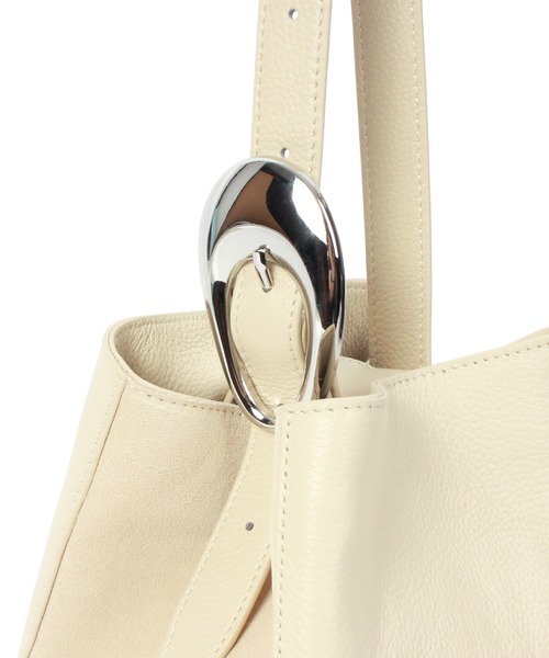 Beau're（ヴュレ）の「BEAURE スエードコンビ ショルダー Bag（ショルダーバッグ・レディース・アイボリー/ブラック/グレイッシュベージュ・FREE）」の12枚目の写真