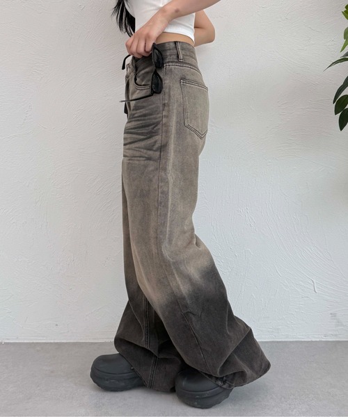 sedacle(セダクル)の「グラデーションデニム(デニムパンツ・レディース・グレー系その他・LARGE/MEDIUM)」の3枚目の写真