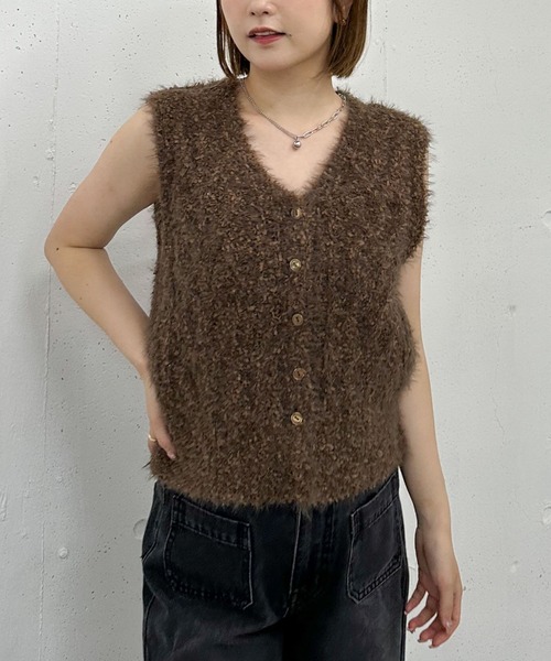 archives(アルシーヴ)の「MIXヤーンケーブルニットベスト(Tシャツ/カットソー・レディース・グレー/アイボリー/ブラウン・MEDIUM)」の13枚目の写真