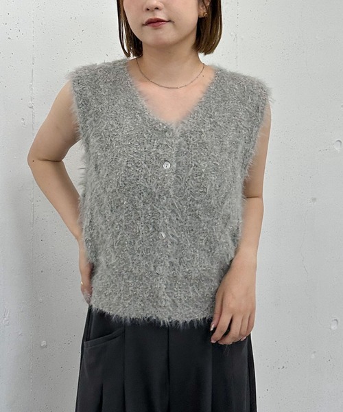 archives(アルシーヴ)の「MIXヤーンケーブルニットベスト(Tシャツ/カットソー・レディース・グレー/アイボリー/ブラウン・MEDIUM)」の19枚目の写真