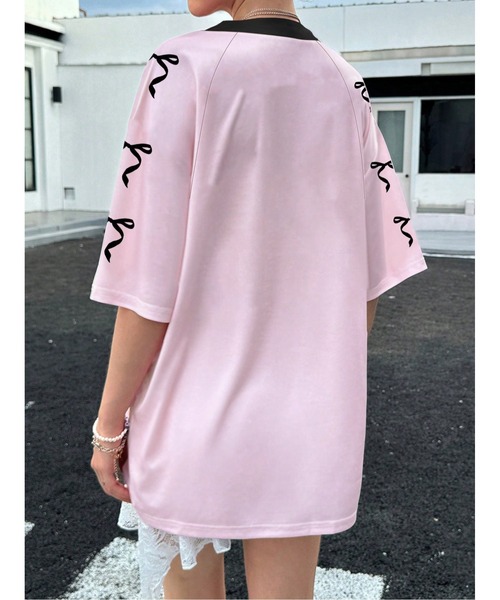 Ritzy(リッツィー)の「Y2K 運動型 オーバーサイズ リボンプリント トップス(Tシャツ/カットソー・レディース・レッド/ブラック/ピンク・M/L)」の9枚目の写真