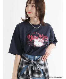Te chichi TERRASSE（テチチテラス）の「【HELLO KITTY】ミニ裏毛プリント5分袖トップス（その他トップス）」