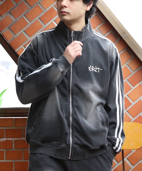 8(eight)(エイト)の「刺繍入りカットデニムトラッカー(ジャージ・メンズ・ブラック/ネイビー・MEDIUM/LARGE)」の5枚目の写真