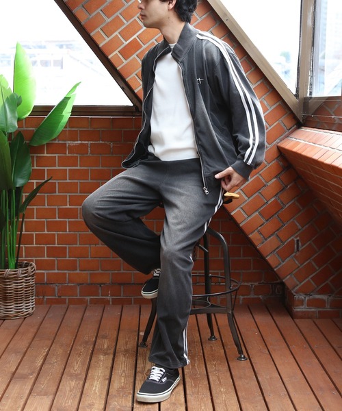 8(eight)(エイト)の「刺繍入りカットデニムトラッカー(ジャージ・メンズ・ブラック/ネイビー・MEDIUM/LARGE)」の8枚目の写真