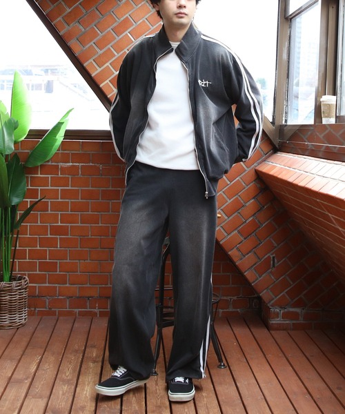 8(eight)(エイト)の「刺繍入りカットデニムトラッカー(ジャージ・メンズ・ブラック/ネイビー・MEDIUM/LARGE)」の10枚目の写真