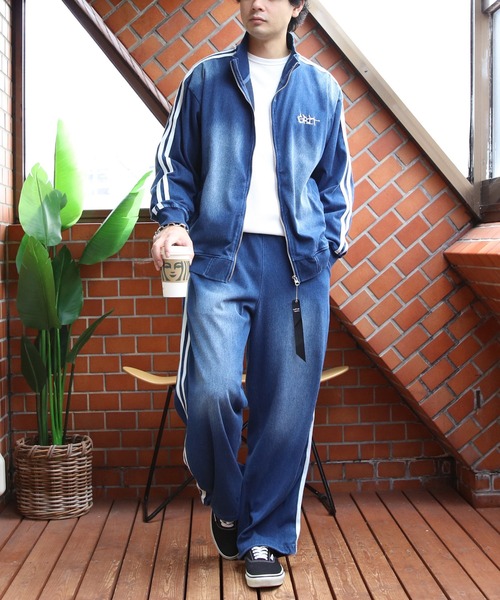 8(eight)(エイト)の「刺繍入りカットデニムトラッカー(ジャージ・メンズ・ブラック/ネイビー・MEDIUM/LARGE)」の18枚目の写真