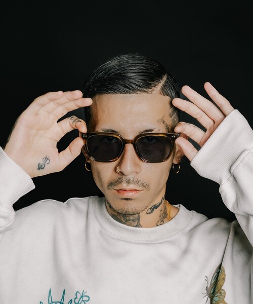 Subciety(サブサエティ)の「Sunglass-Swan-(サングラス・メンズ・ベージュ/スモーク/カーキ/ブラック系その他・FREE)」の9枚目の写真
