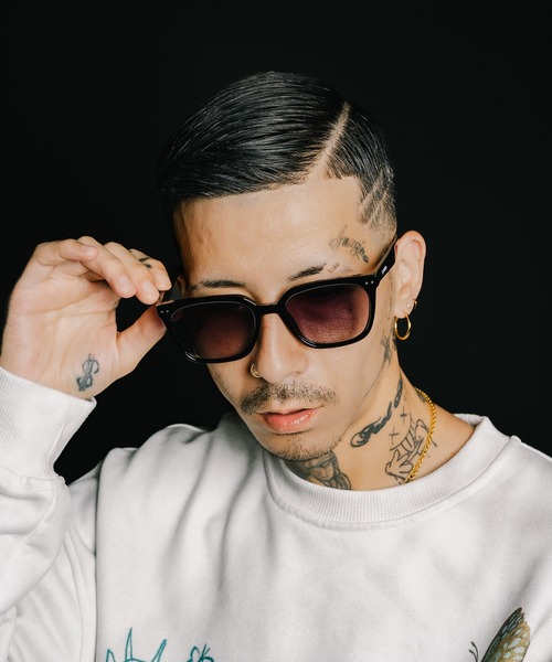 Subciety(サブサエティ)の「Sunglass-Swan-(サングラス・メンズ・ベージュ/スモーク/カーキ/ブラック系その他・FREE)」の2枚目の写真