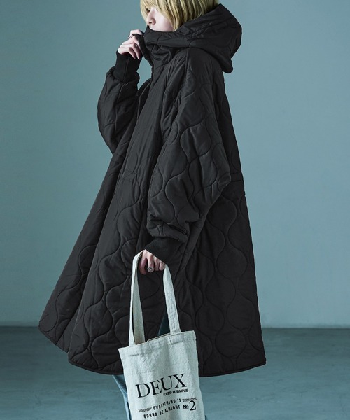 Fashion Letter（ファッションレター）の「フード付き オーバーサイズ キルティングロングコート（ダウンジャケット/コート・レディース・ブラック/カーキ/アイボリー・M）」の3枚目の写真