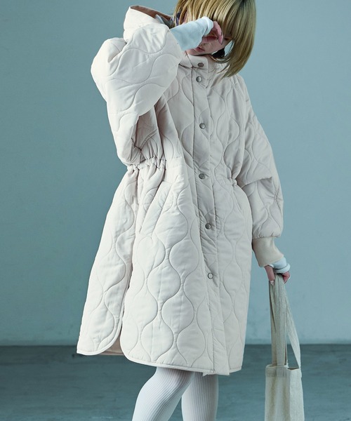セール】フード付き オーバーサイズ キルティングロングコート（ダウン