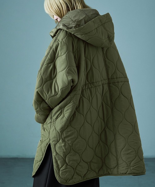 Fashion Letter（ファッションレター）の「フード付き オーバーサイズ キルティングロングコート（ダウンジャケット/コート・レディース・ブラック/カーキ/アイボリー・M）」の21枚目の写真