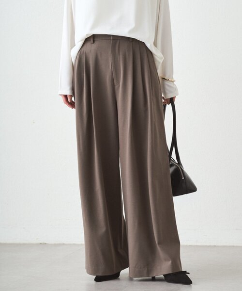LOUNGEDRESS(ラウンジドレス)の「TR3タックワイドパンツ(その他パンツ・レディース・モカ/ブラック/ブラウン・SMALL/MEDIUM)」の6枚目の写真