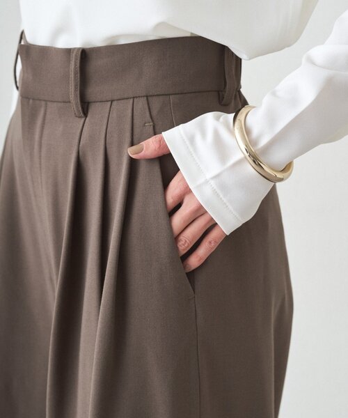 LOUNGEDRESS(ラウンジドレス)の「TR3タックワイドパンツ(その他パンツ・レディース・モカ/ブラック/ブラウン・SMALL/MEDIUM)」の15枚目の写真
