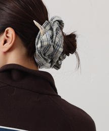 Spick & Span(スピックアンドスパン)の《一部店舗+WEB限定》Uhr/ウーア CHOU CHOU SPANGLE CHECK(シュシュ)