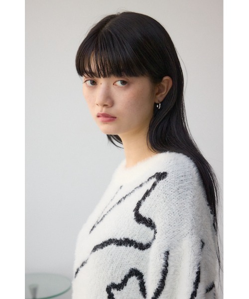 AZUL by moussy（アズールバイマウジー）の「ニュアンス柄ニットトップス（ニット/セーター・レディース・グレー/アイボリー/ブラック・FREE）」の5枚目の写真