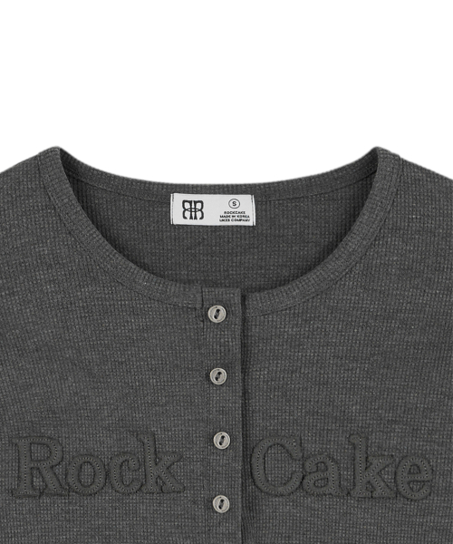 ROCKCAKE(ロックケーキ)の「Applique Logo Button Top - Charcoal(Tシャツ/カットソー・レディース・その他・SMALL)」の4枚目の写真