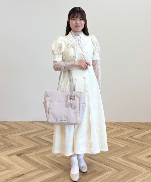 Maison de FLEUR(メゾンドフルール)の「撥水加工リボンチャームマルチポケットトートM(トートバッグ・レディース・ブラック/ピンク系その他3・FREE)」の20枚目の写真